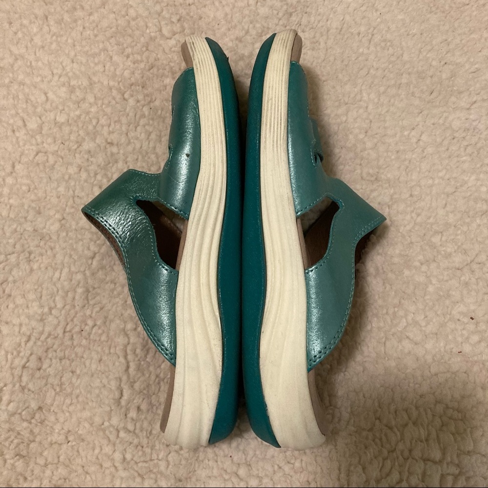 - Bionica metallic turquoise sandal - Picture 3 of 5